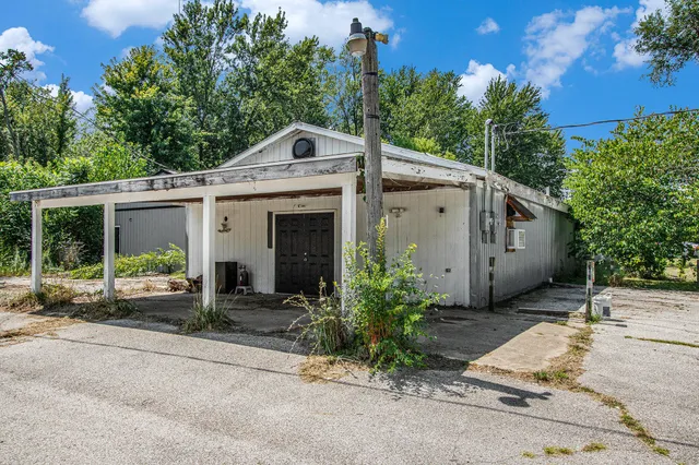 $375,000 | 68715 66th Avenue, Watervliet, MI 49098