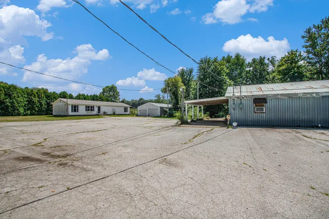 $375,000 | 68715 66th Avenue, Watervliet, MI 49098