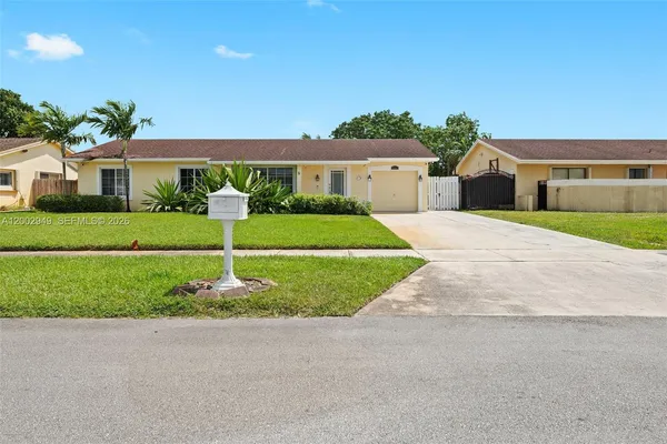 $3,500 | 20001 Northwest 62nd Court, Unit 20001, Hialeah, FL 33015
