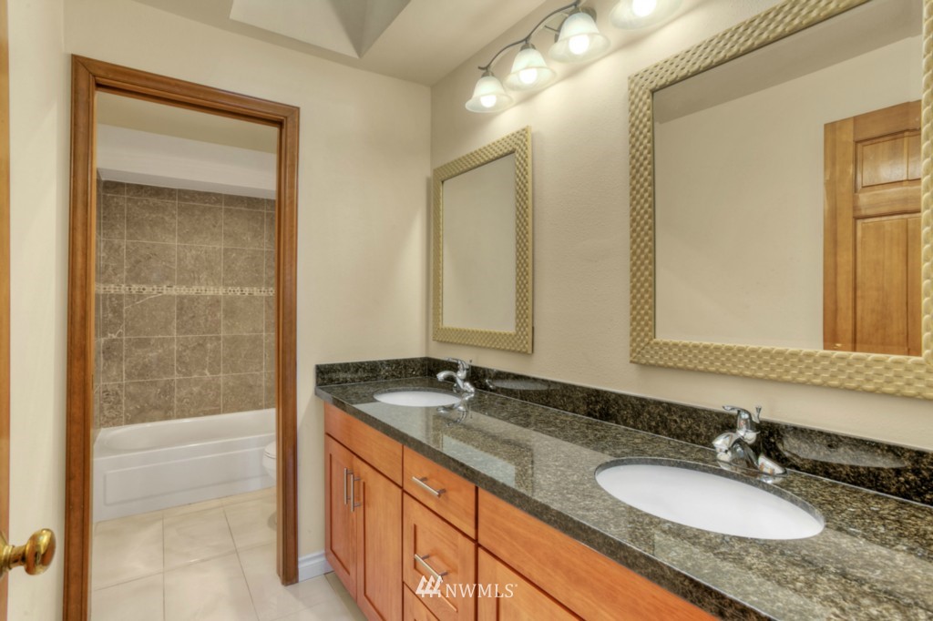 32823 10th Place Southwest Federal Way, WA 98023 - Photo 16 of 21