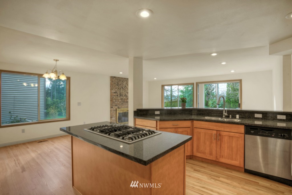 32823 10th Place Southwest Federal Way, WA 98023 - Photo 6 of 21