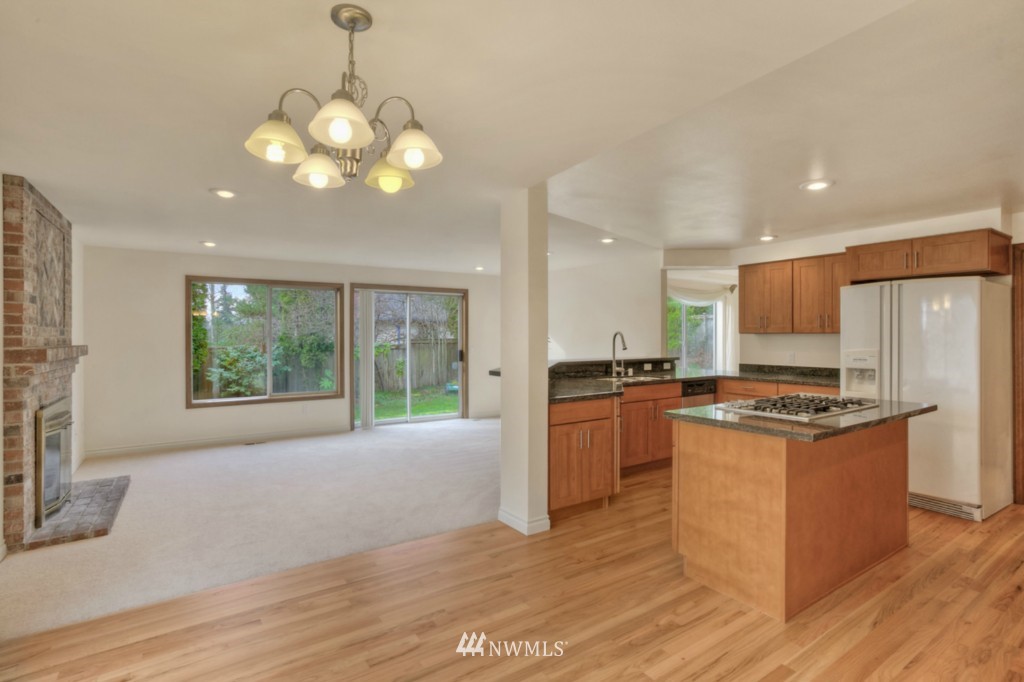 32823 10th Place Southwest Federal Way, WA 98023 - Photo 8 of 21