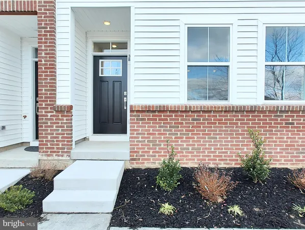 $2,999 | 3 Wafer Alley, Unit B, Bridgeport, PA 19405