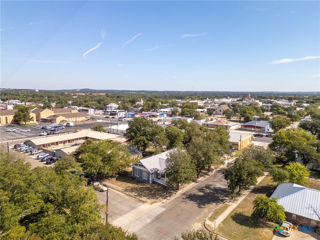 107 West 5th Street Lampasas, TX 76550 - Photo 30 of 32