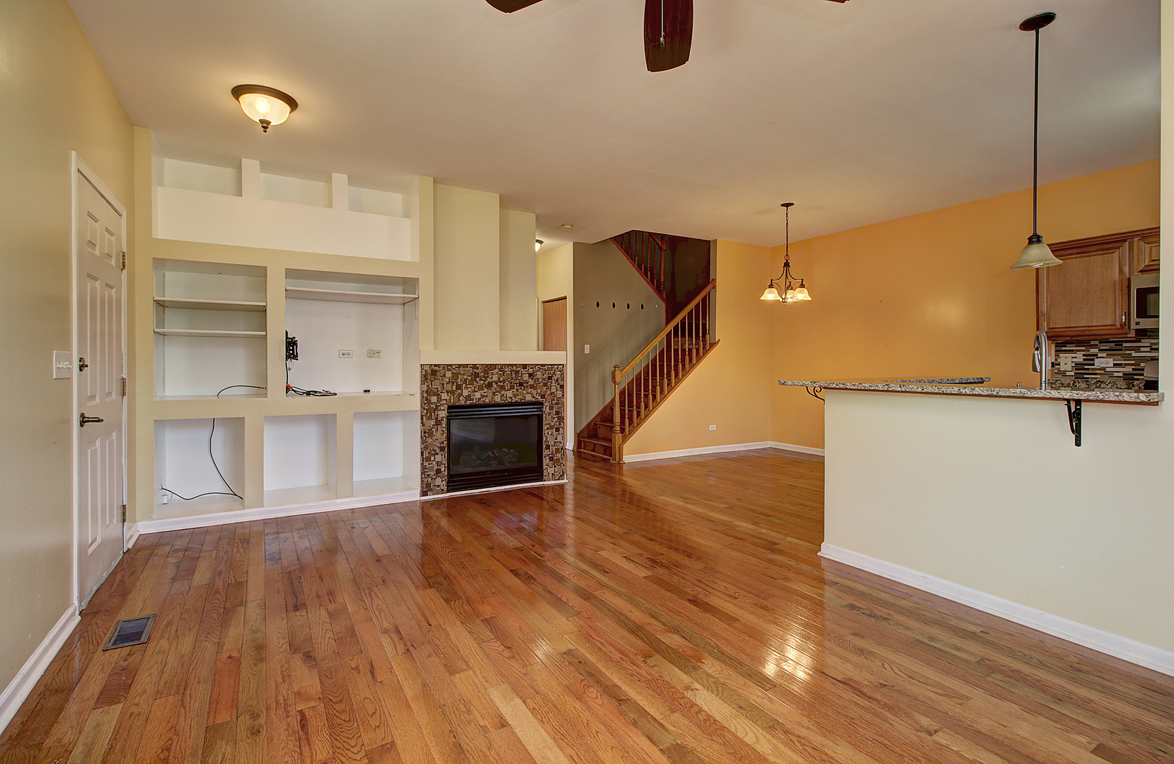 69 Strawflower Court Romeoville, IL 60446 - Photo 2 of 23 Gallery Image 2