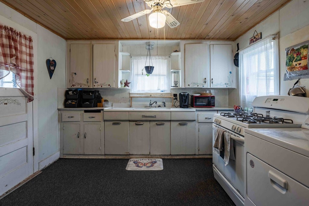 362 Main Street Genesee, PA 16923 - Photo 5 of 40 Gallery Image 5