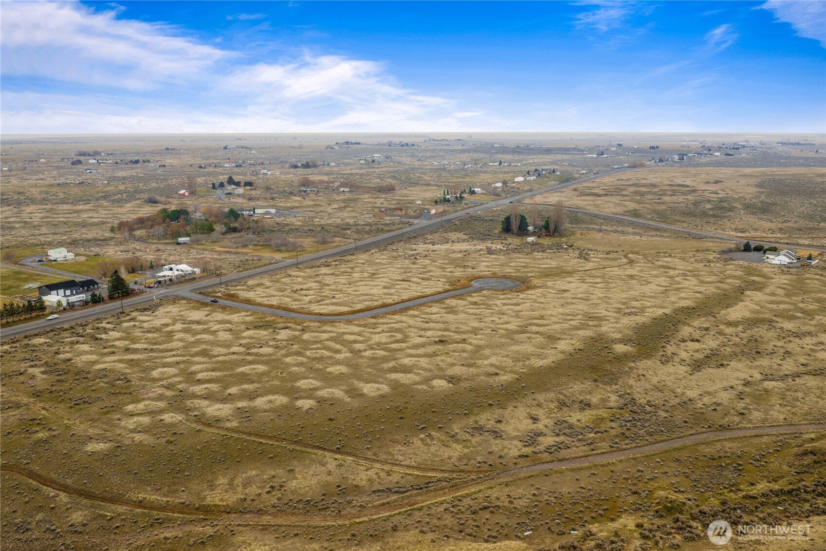 2 Cascade View Road Ephrata, WA 98823 - Photo 14 of 20 a view of an ocean and beach