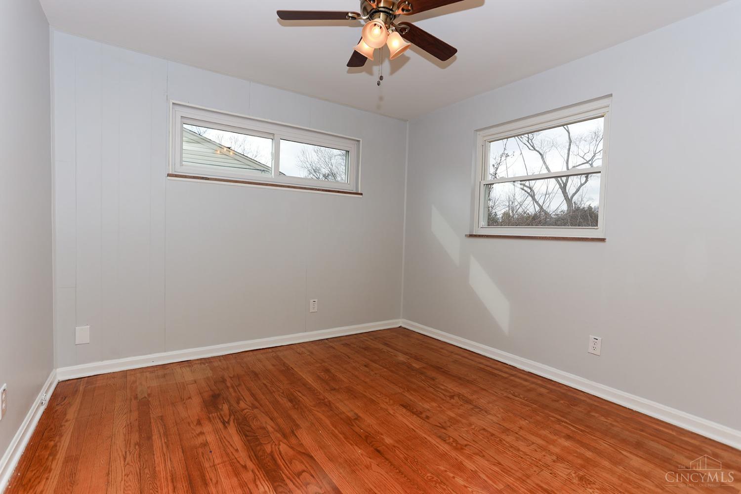 136 Riddle Road Woodlawn, OH 45215 - Photo 14 of 25