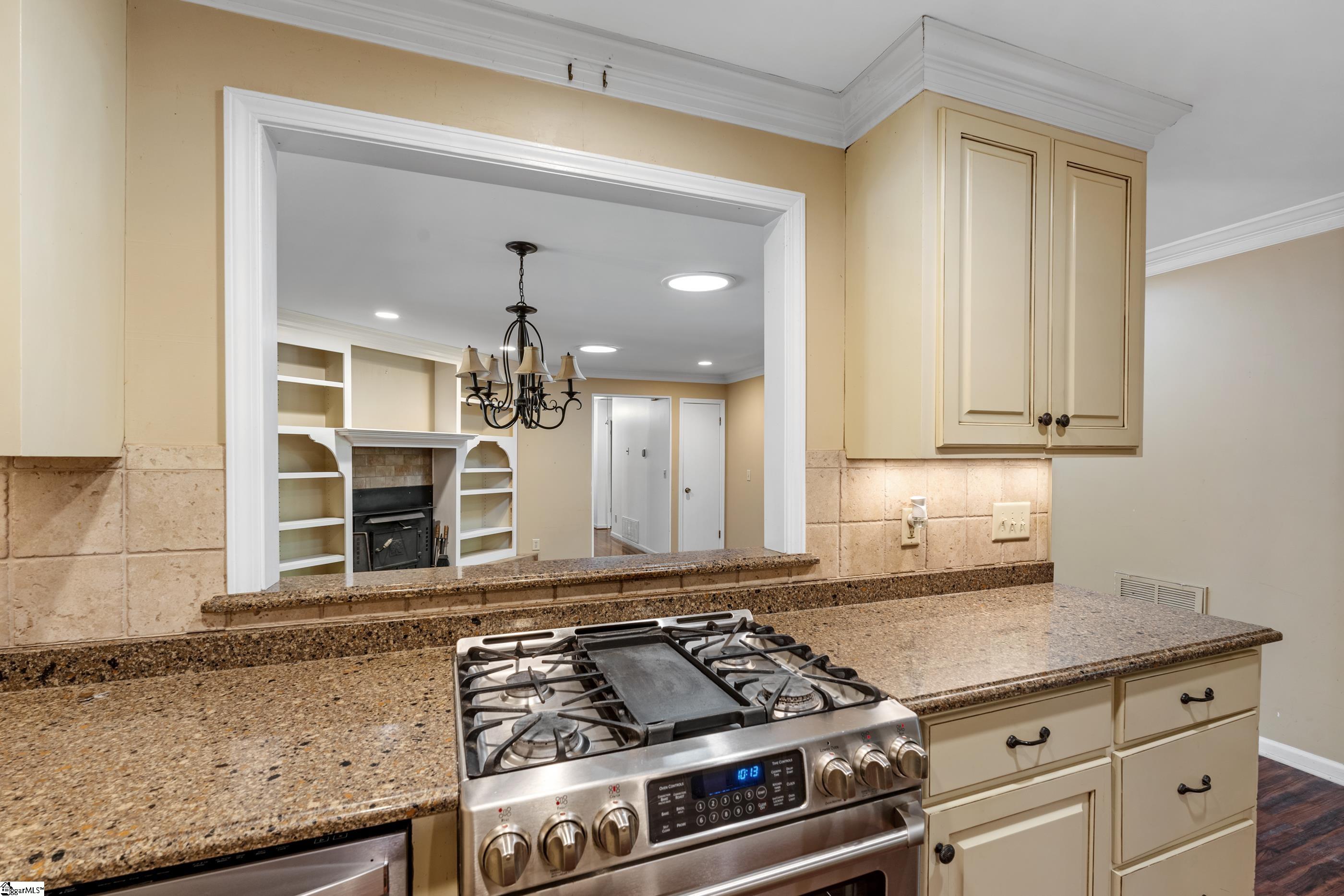 403 Laurel Road Easley, SC 29642 - Photo 16 of 34