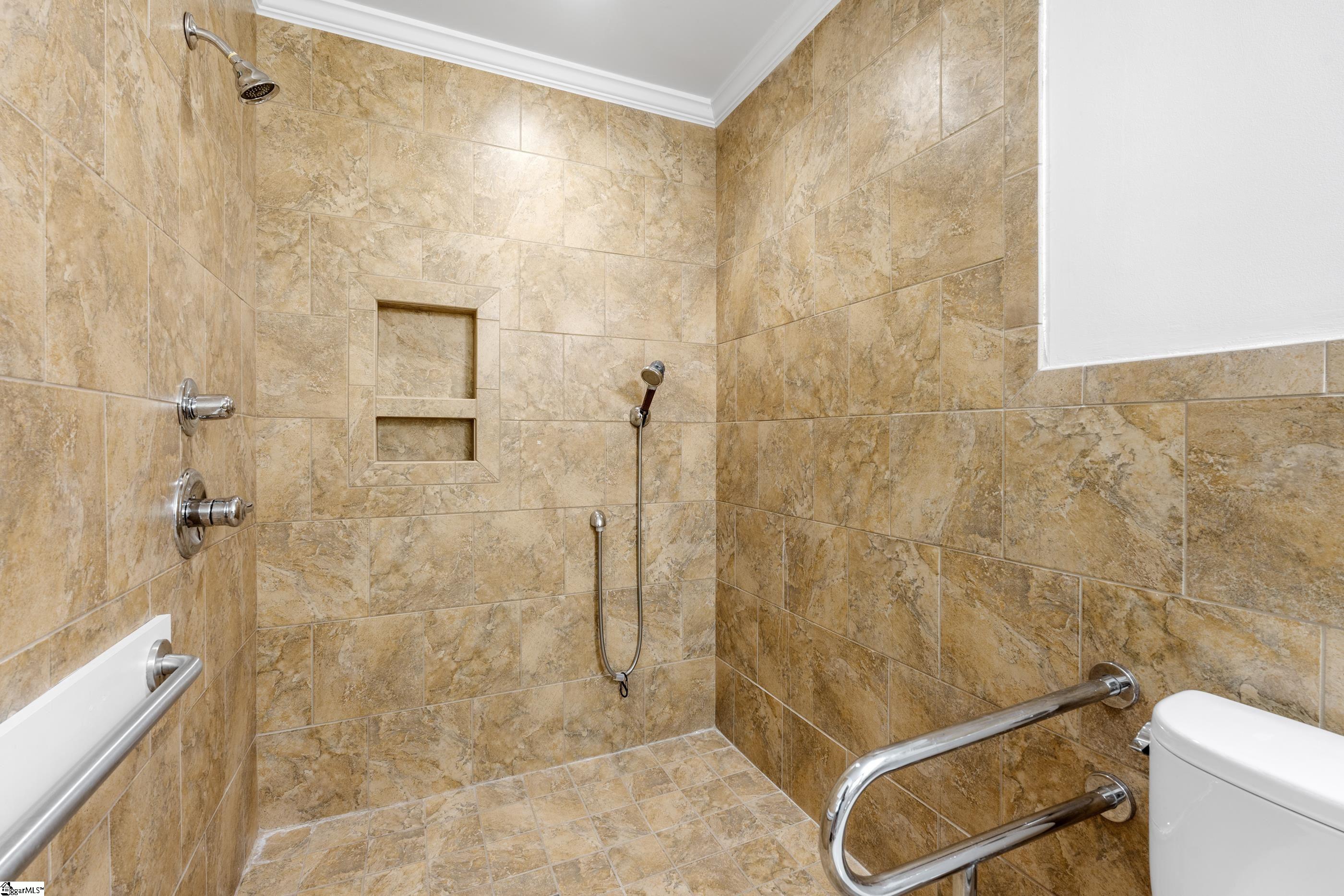 403 Laurel Road Easley, SC 29642 - Photo 27 of 34