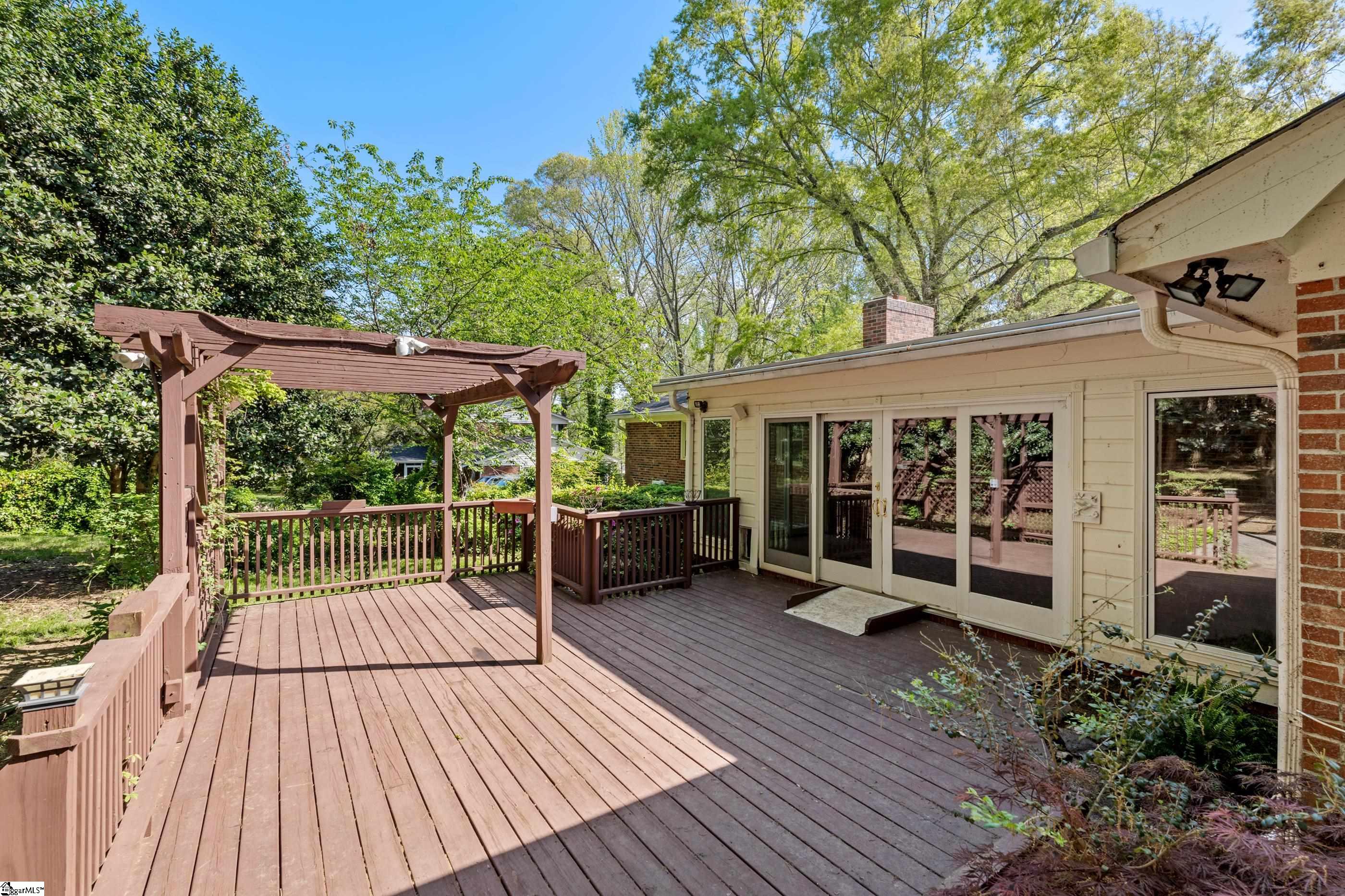 403 Laurel Road Easley, SC 29642 - Photo 30 of 34