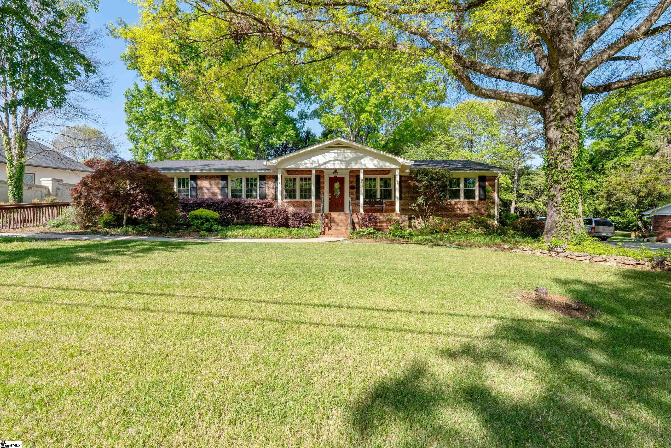 403 Laurel Road Easley, SC 29642 - Photo 3 of 34