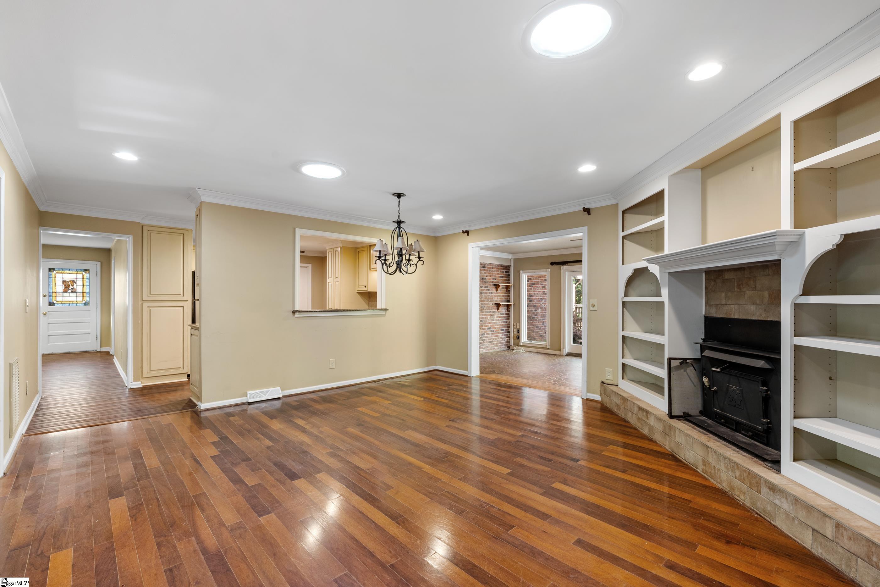 403 Laurel Road Easley, SC 29642 - Photo 8 of 34