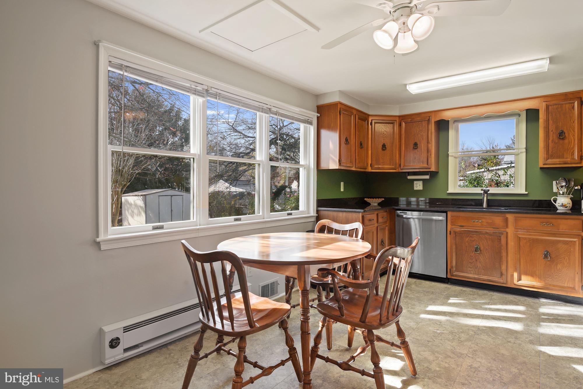 4426 Hallet Street Rockville, MD 20853 - Photo 5 of 30 The Perfect Kitchen for an Entertainer