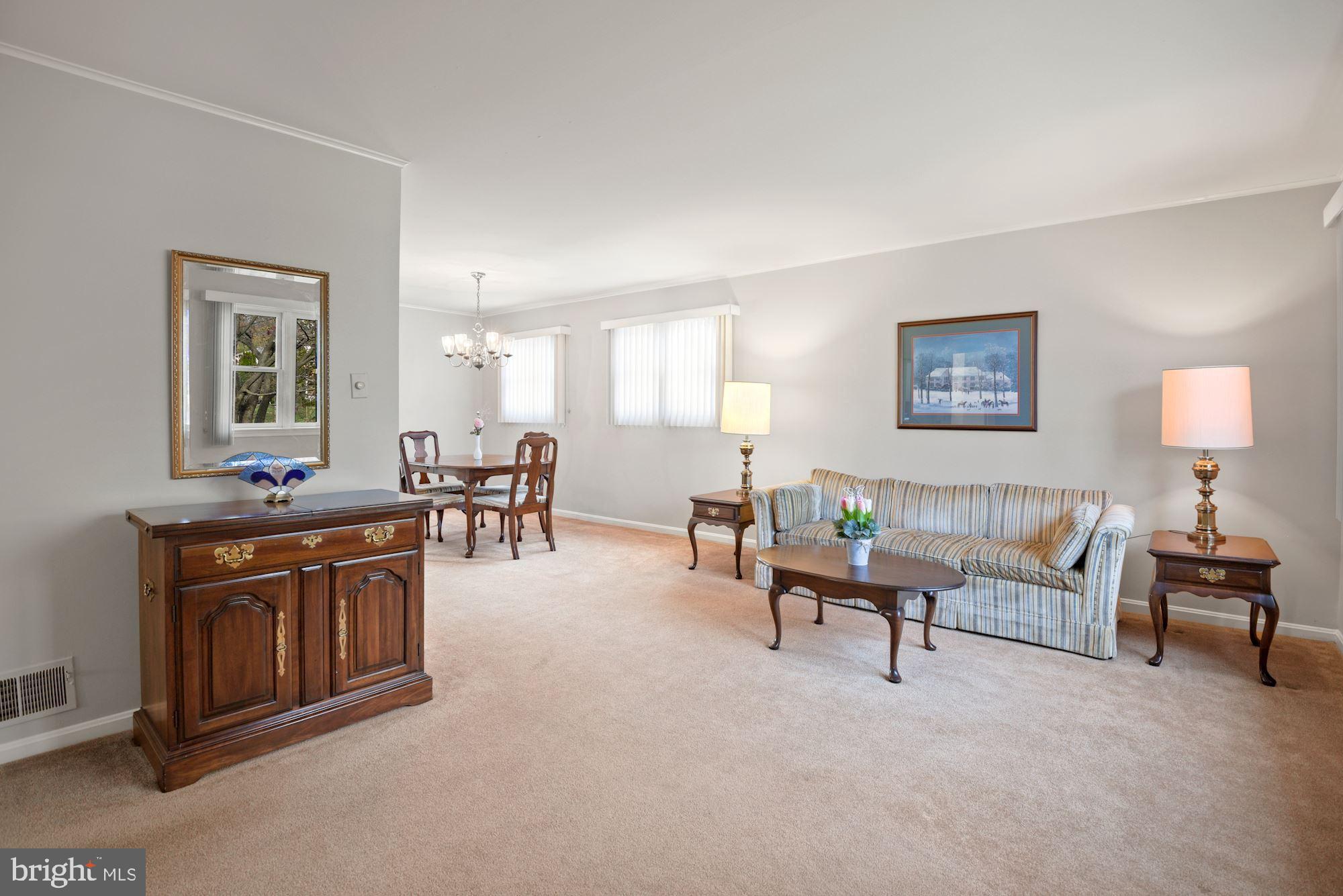 4426 Hallet Street Rockville, MD 20853 - Photo 7 of 30 Large Living Room