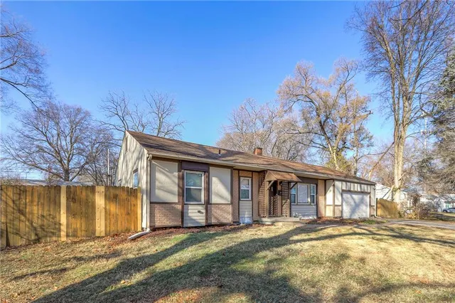 $200,000 | 7212 Oxford Avenue, Raytown, MO 64133