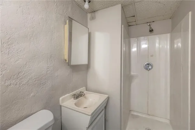 $200,000 | 7212 Oxford Avenue, Raytown, MO 64133