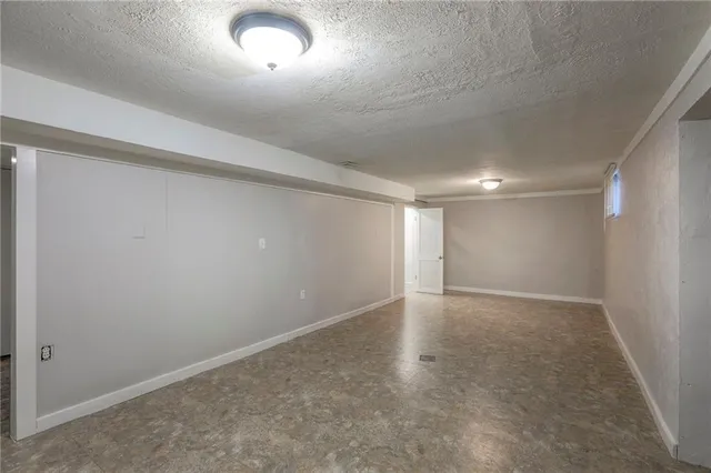 $200,000 | 7212 Oxford Avenue, Raytown, MO 64133