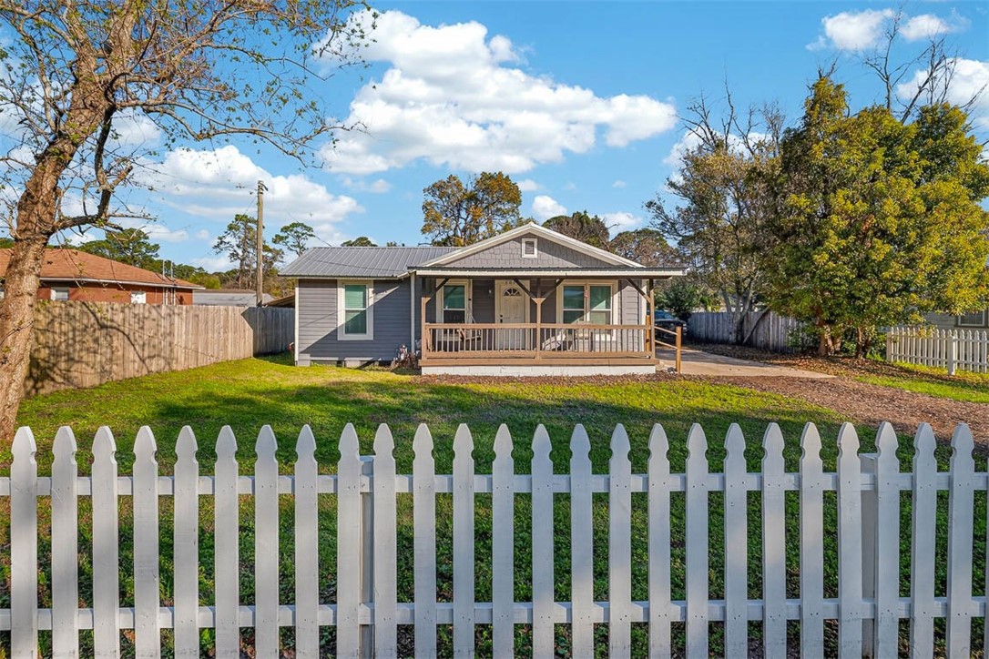 3015 East 3rd Street Brunswick, GA 31520 - Photo 1 of 23
