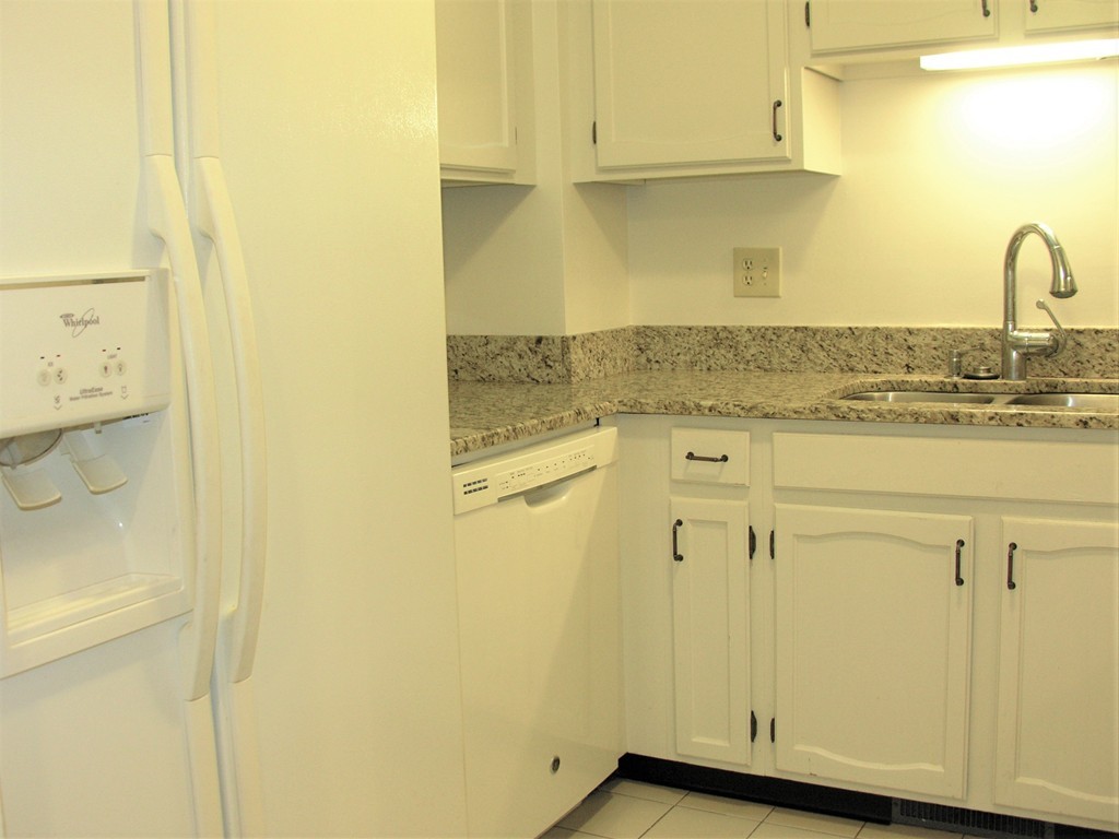 59 Nottingham Road, Unit 59 Grafton, MA 01519 - Photo 4 of 27 Gallery Image 4