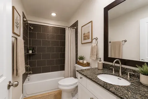 $395,000 | 2332 Naomi Street, Houston, TX 77054