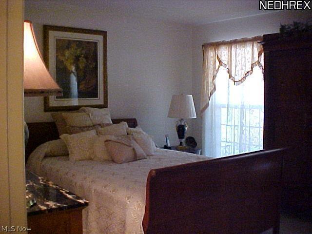 2432 Stockbridge Road Akron, OH 44313 - Photo 8 of 15