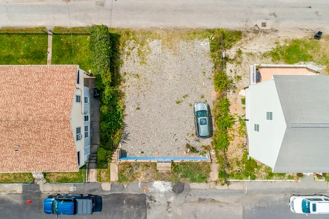 $379,900 | 114 Railroad Avenue, Salisbury, MA 01952