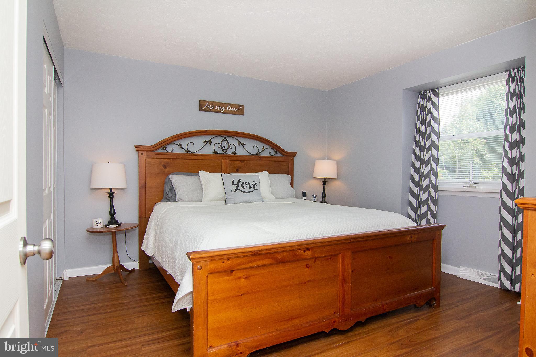 8527 Summit Road Pasadena, MD 21122 - Photo 11 of 29 NEW FLOORING upstairs too!