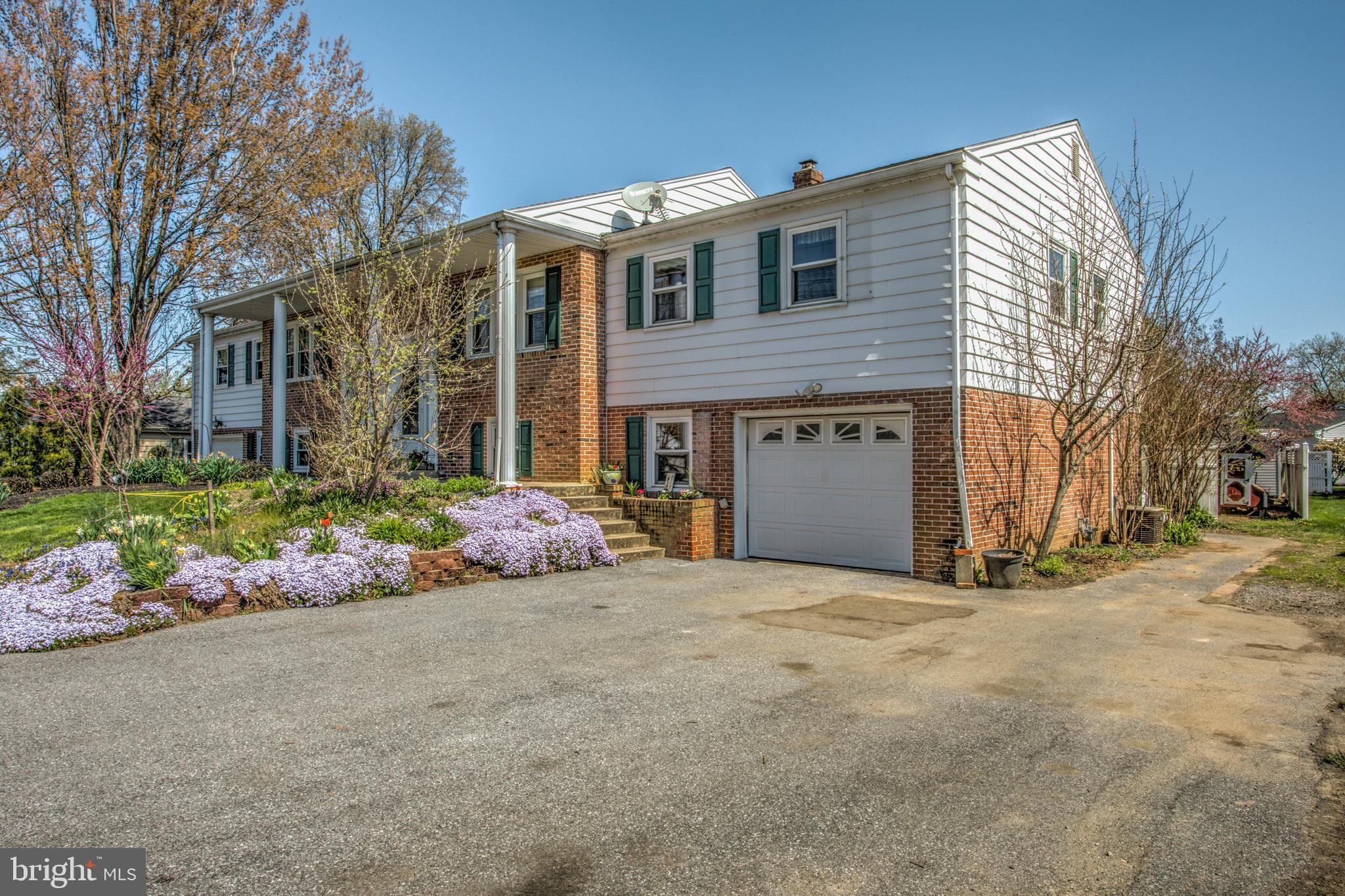871 Hornig Road Lancaster, PA 17601 - Photo 2 of 44 Gallery Image 2