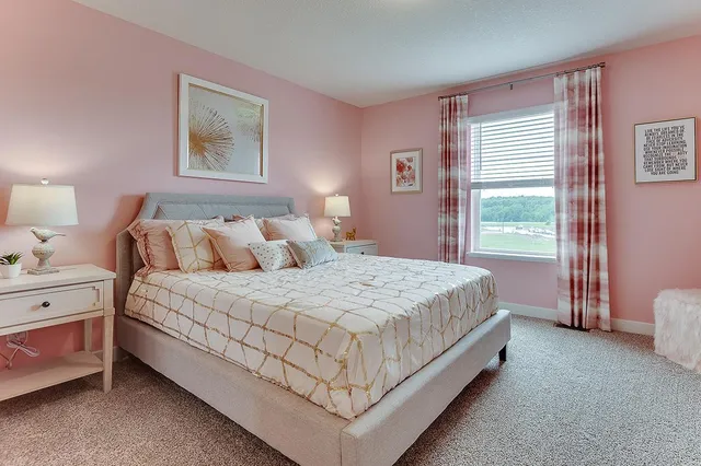 $747,490 | 1729 Oak Creek Pass, Chaska, MN 55318