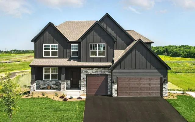$747,490 | 1729 Oak Creek Pass, Chaska, MN 55318