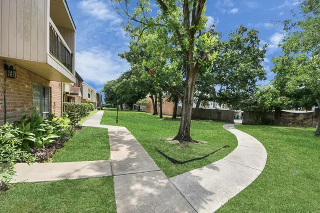 $152,000 | 4725 Indian Trail, Unit 3, Baytown, TX 77521