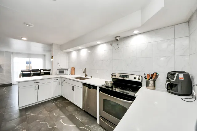 $152,000 | 4725 Indian Trail, Unit 3, Baytown, TX 77521