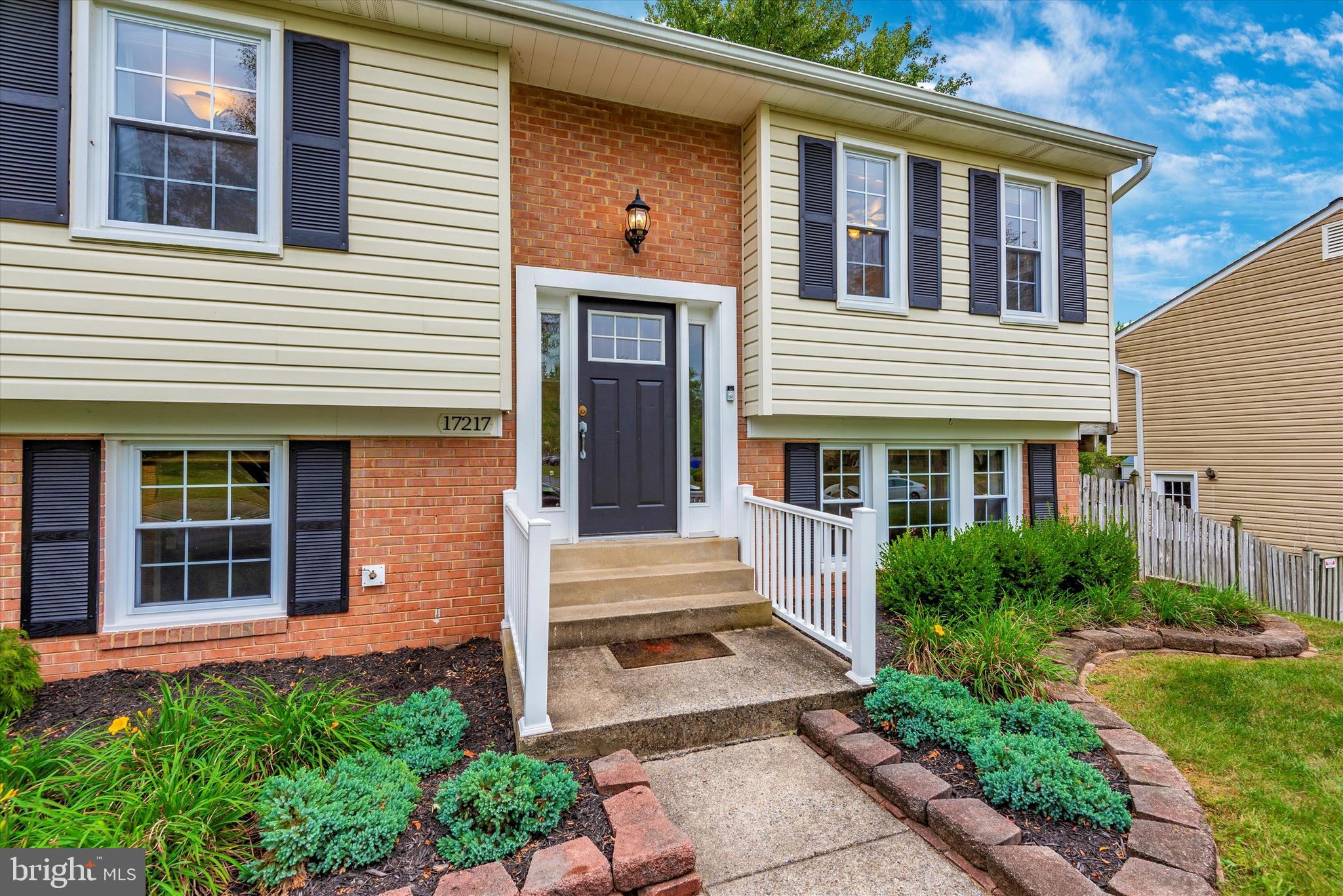 17217 Hoskinson Road Poolesville, MD 20837 - Photo 2 of 49