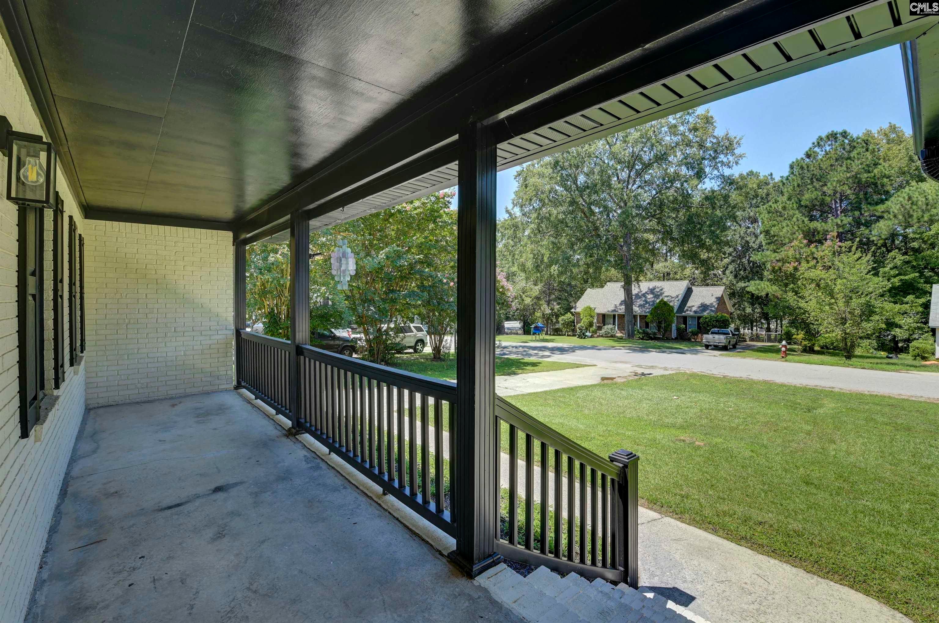 119 Wychwood Road Irmo, SC 29063 - Photo 3 of 40 Gallery Image 3
