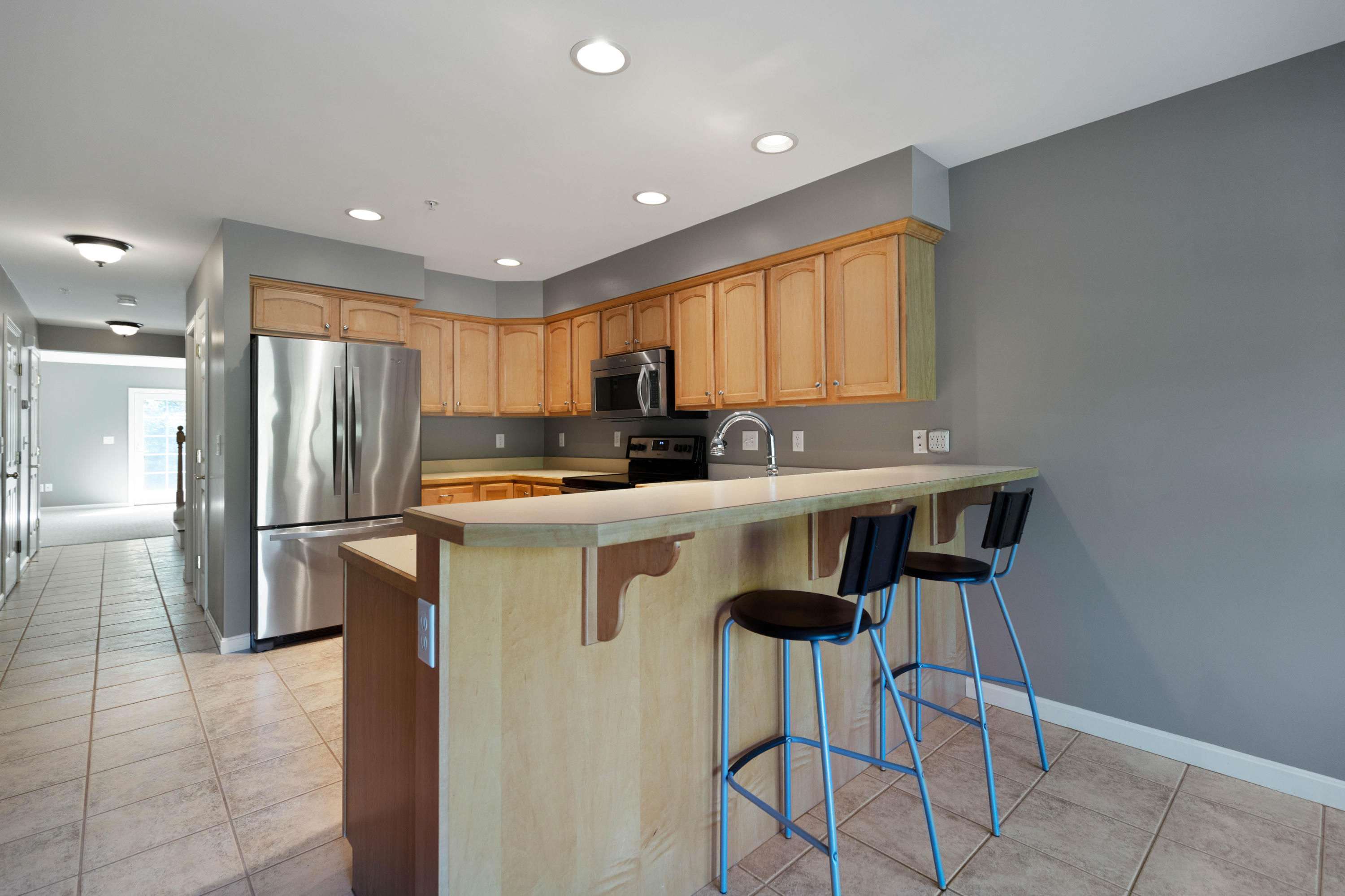 104 Starbird Road, Unit 5 Portland, ME 04102 - Photo 4 of 28 104 Starbird Road Portland - 002
