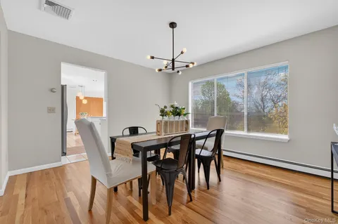 $825,000 | 7 Chardonnay Road, Cortlandt Manor, NY 10567