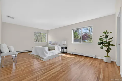 $825,000 | 7 Chardonnay Road, Cortlandt Manor, NY 10567