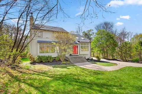 $825,000 | 7 Chardonnay Road, Cortlandt Manor, NY 10567