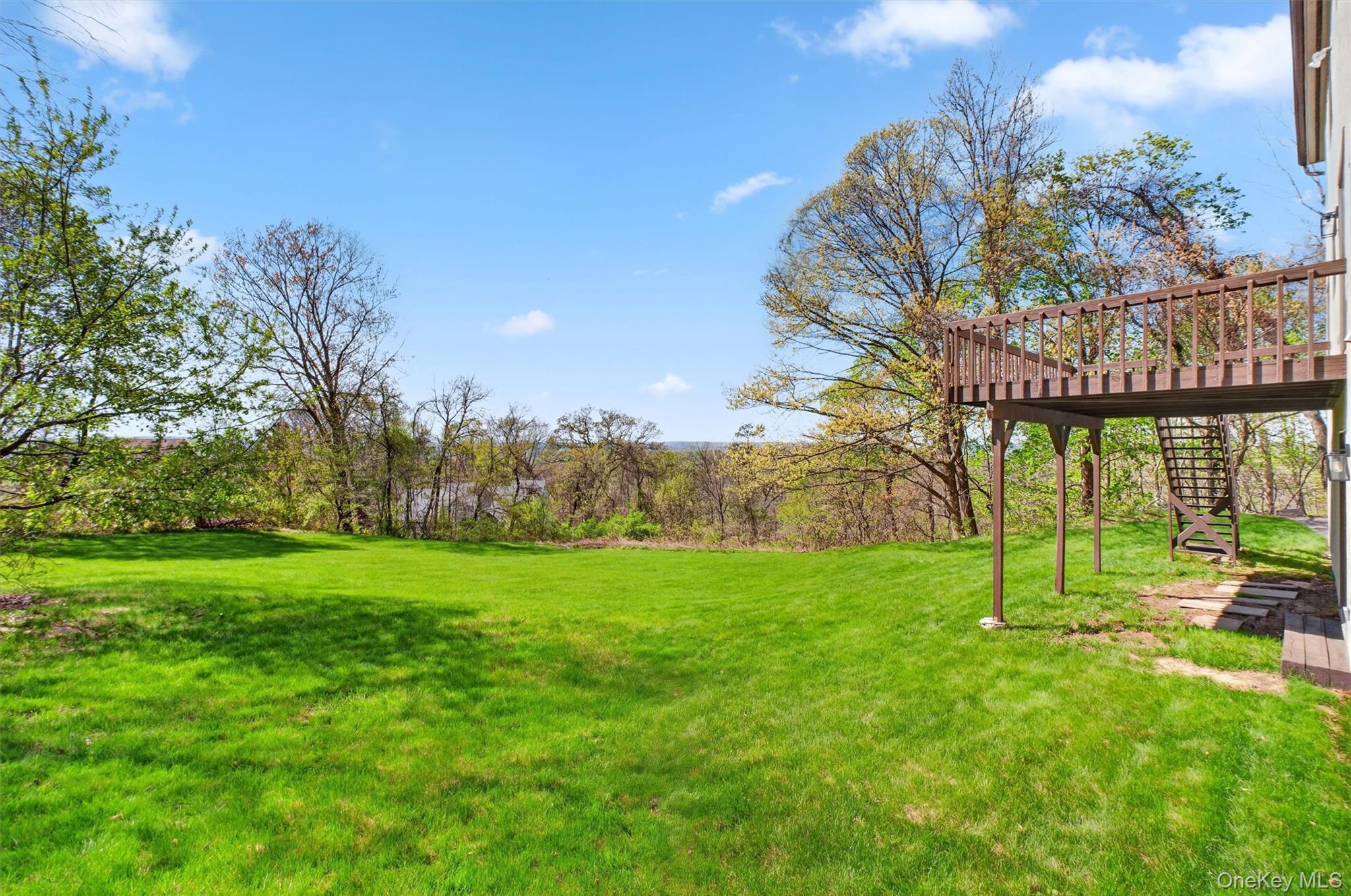 7 Chardonnay Road Cortlandt Manor, NY 10567 - Photo 32 of 35