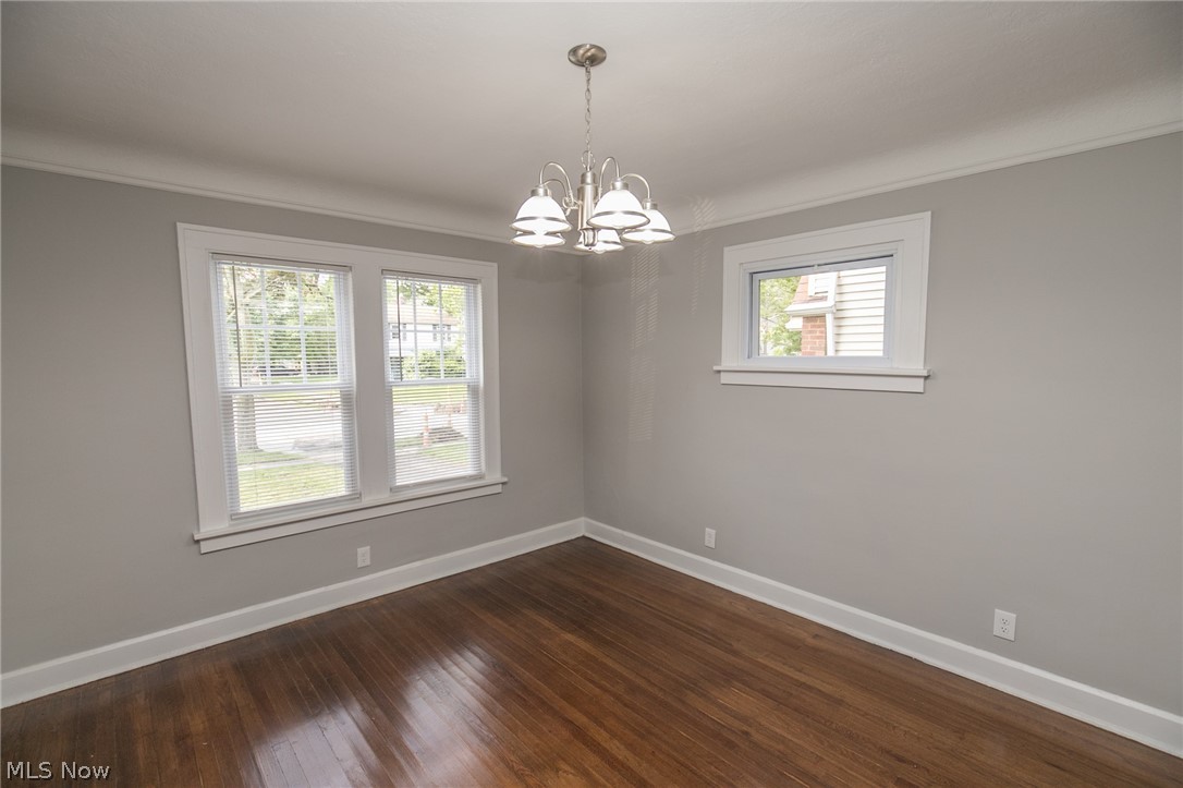 3857 Montevista Road Cleveland, OH 44121 - Photo 8 of 35