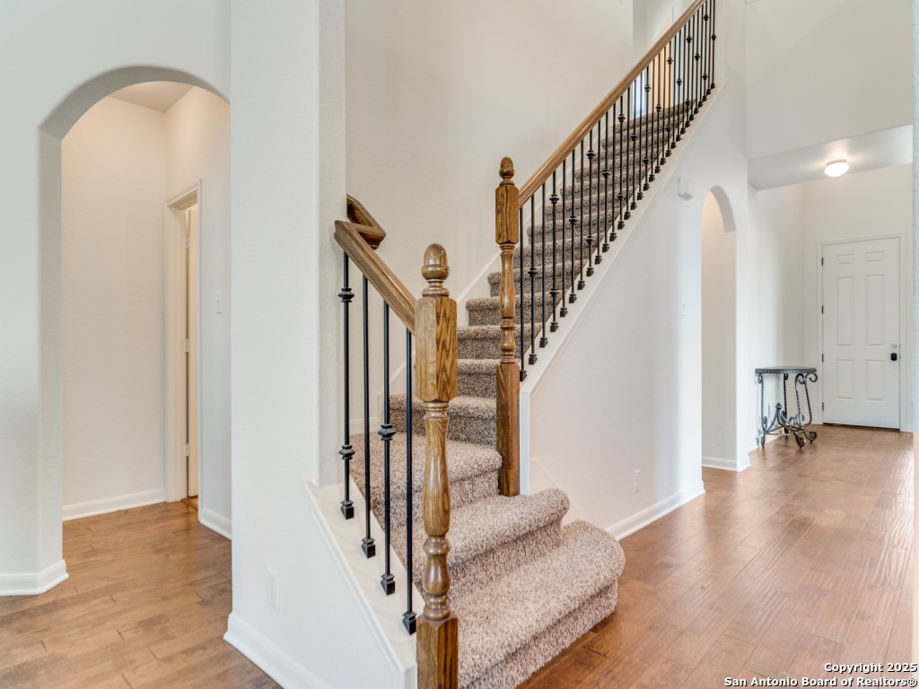 8702 Elkhorn Knoll Boerne, TX 78015 - Photo 3 of 25