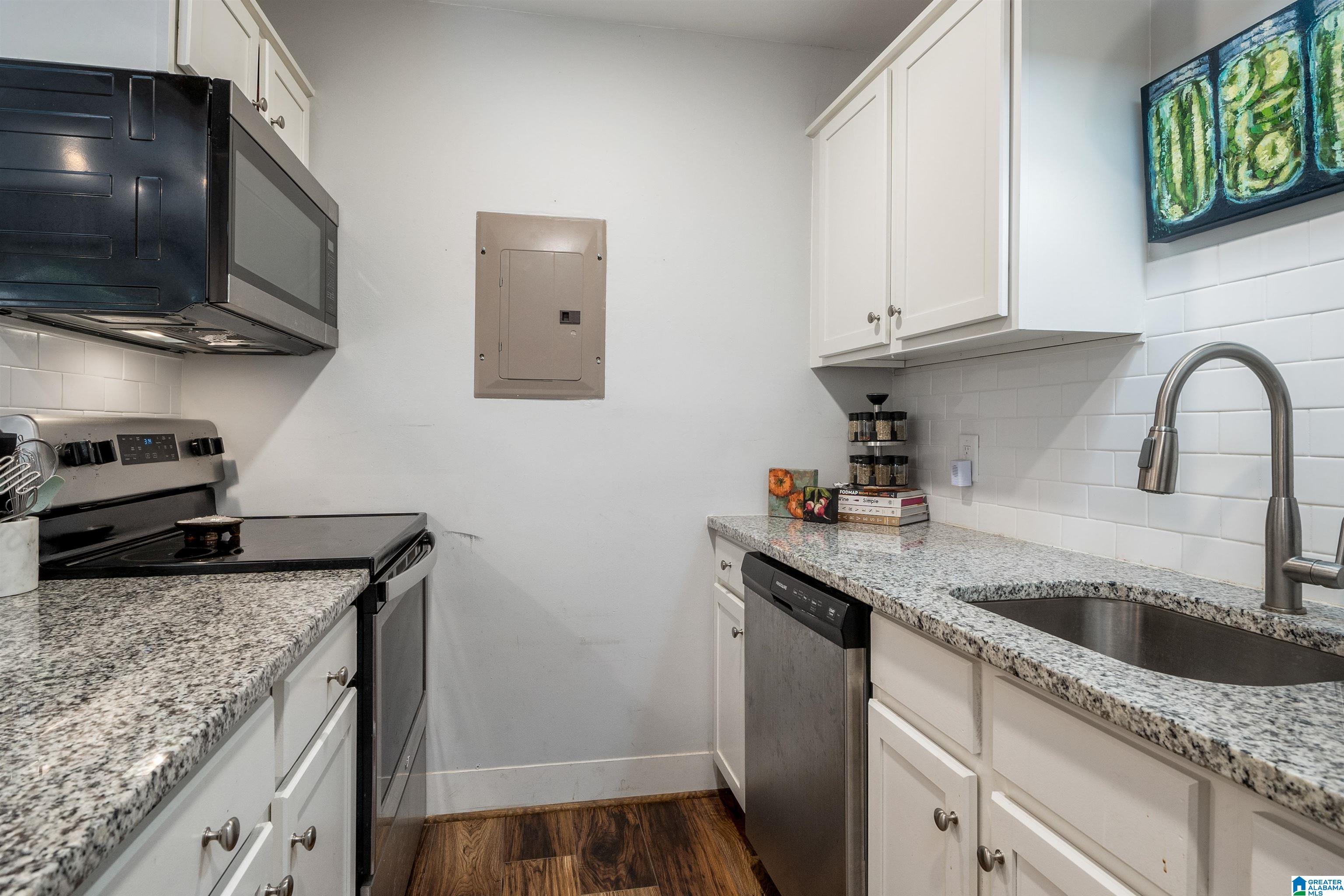 3350 Altamont Road South, Unit C14 Birmingham, AL 35205 - Photo 13 of 27