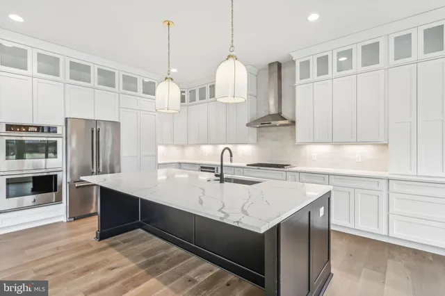 $1,167,900 | 102 Harvey Road, Unit 1A, Wallingford, PA 19086