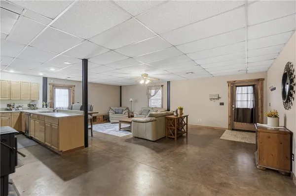 $575,000 | 3014 West 4th Street, Pittsburg, KS 66762