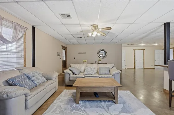 $575,000 | 3014 West 4th Street, Pittsburg, KS 66762