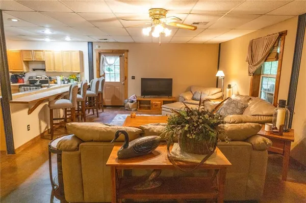 $575,000 | 3014 West 4th Street, Pittsburg, KS 66762