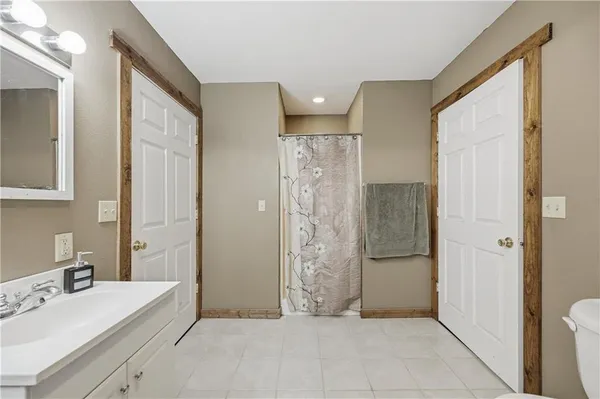 $575,000 | 3014 West 4th Street, Pittsburg, KS 66762