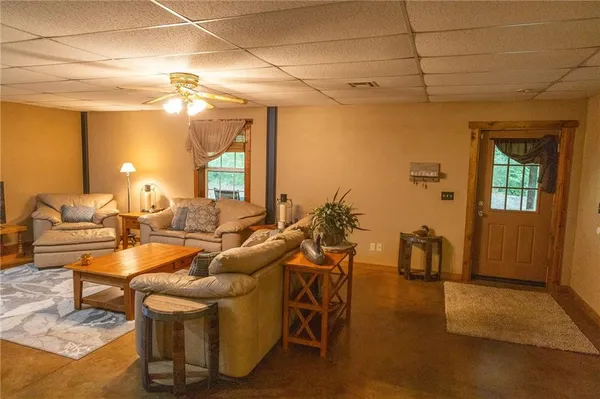 $575,000 | 3014 West 4th Street, Pittsburg, KS 66762