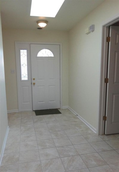 1035 D Easy Street Crown Point, IN 46307 - Photo 2 of 10 398x573